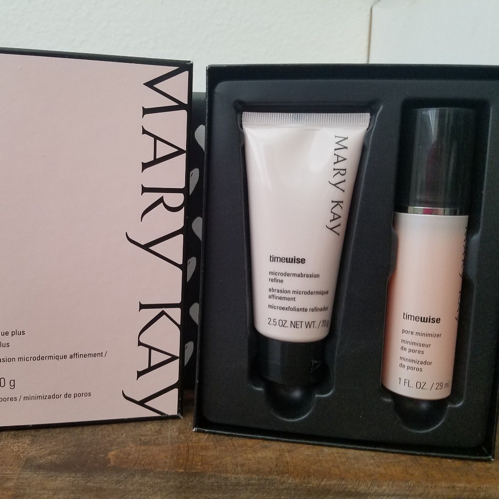 Mary Kay Microderm abrasion and pore minimizer